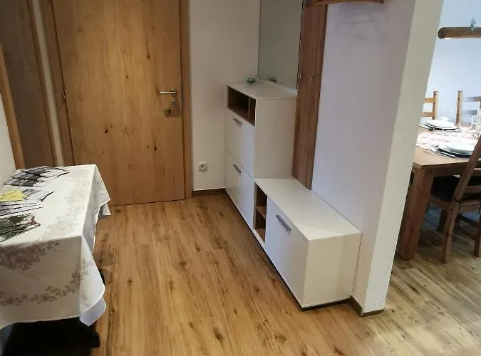 Emilia Διαμέρισμα *